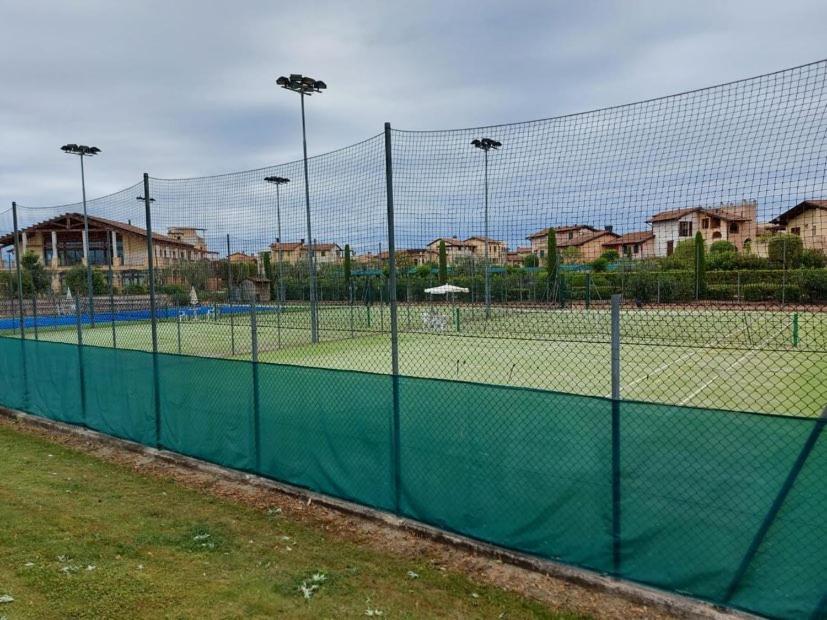 Resort Il Cigno Peschiera del Garda Exterior foto