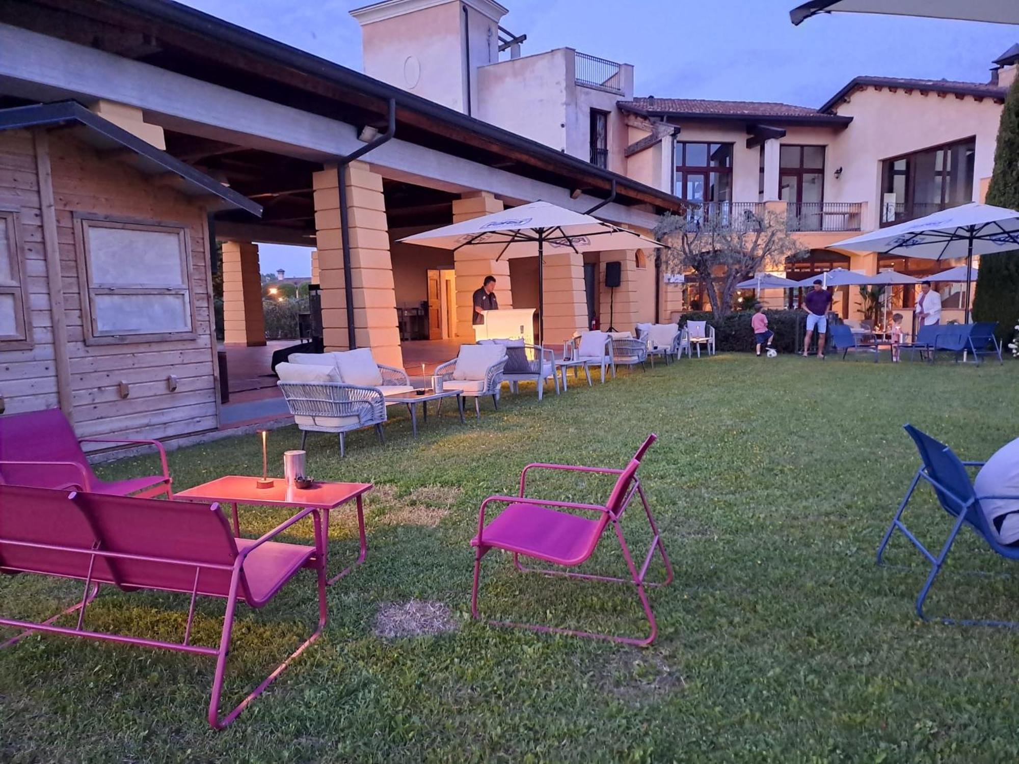 Resort Il Cigno Peschiera del Garda Exterior foto